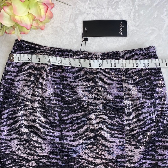 NWT Nasty Gal Zebra Sequin mini skirt Sz 4 - Picture 2 of 3